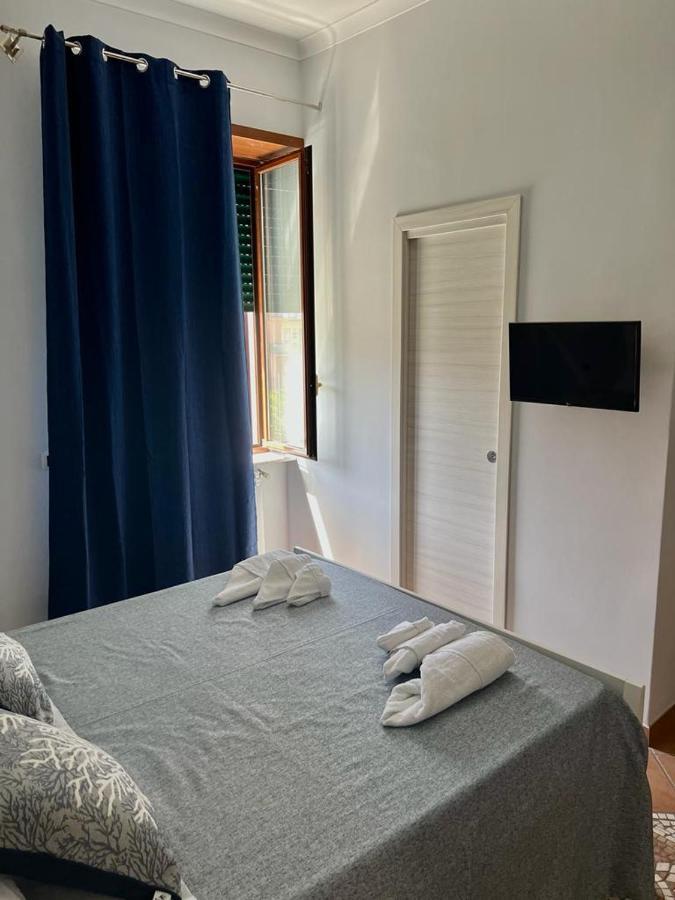 Manu'S Room Naples Exterior photo
